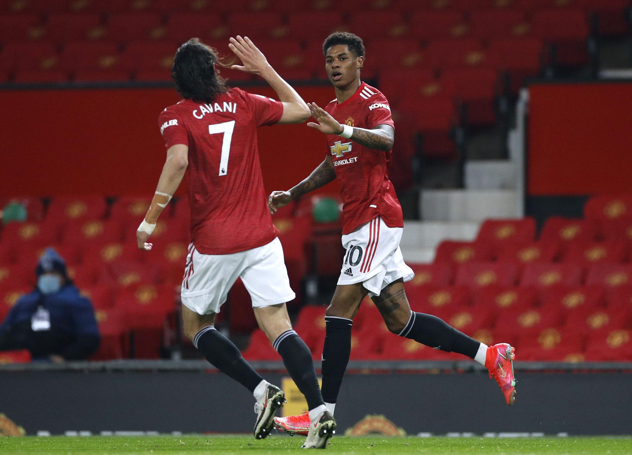 邮报：切尔西并未排除引进库杜斯，但可能需要先卖人.