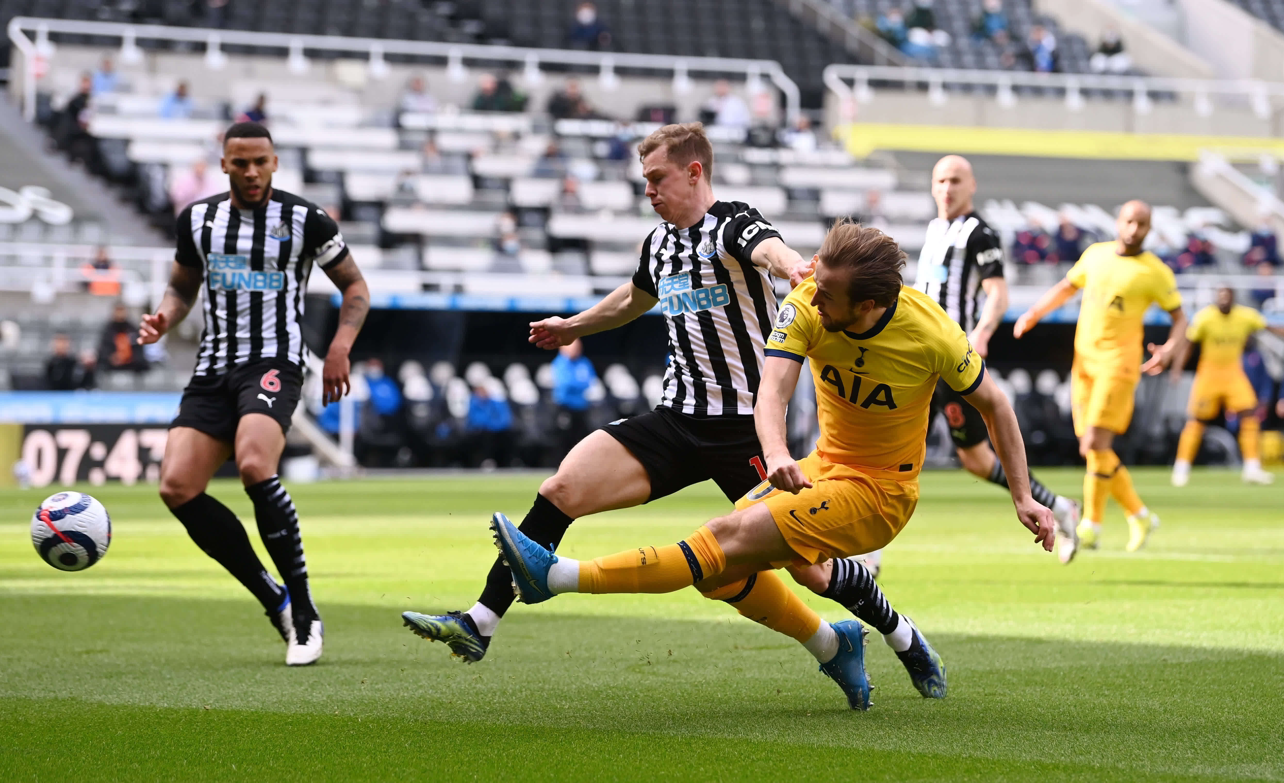 俱乐部和球 俱乐部和球