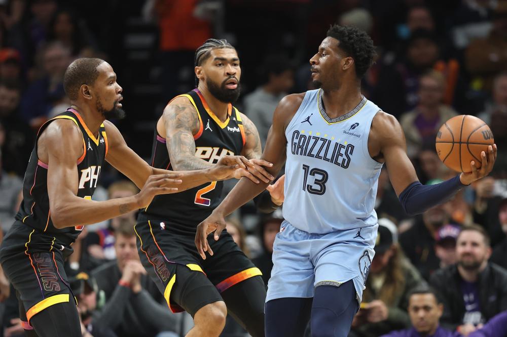 官方：阿斯顿维拉前锋雷德蒙德租借加盟哈德斯菲尔德